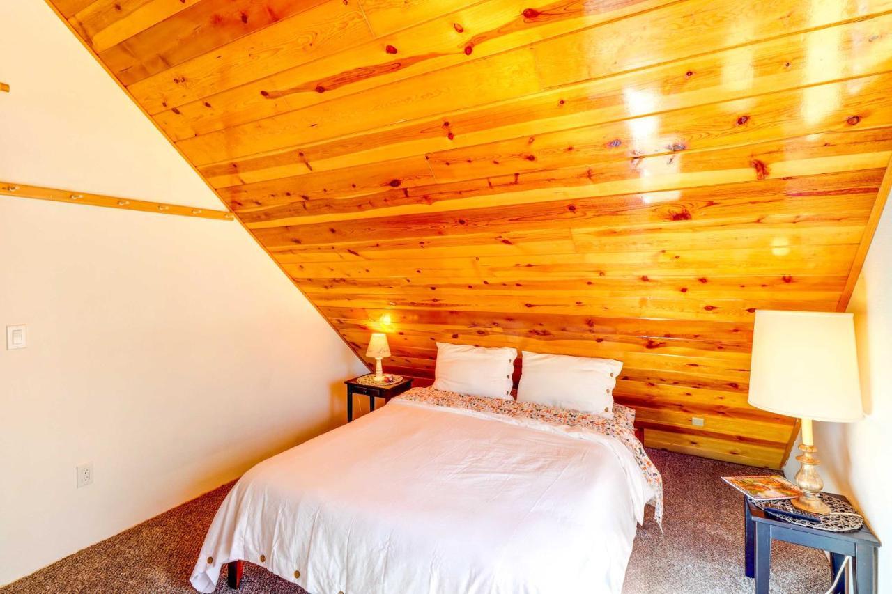 Lakeside Cabin Rental With Hot Tub - Close To Hiking Pinetop-Lakeside Esterno foto